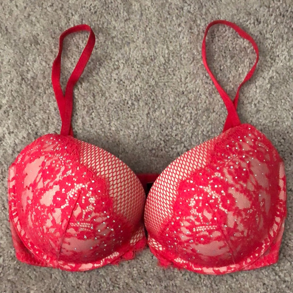 Victorias Secret Push Up Bra NWOT